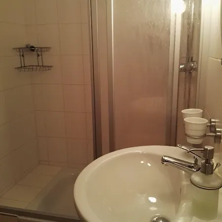 Kurparkstuebl Hotel 2*