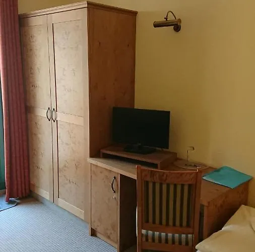 Hotel Kurparkstuebl 2*