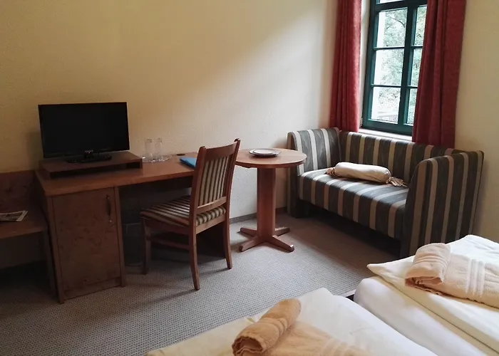 Hotel Kurparkstuebl 2*